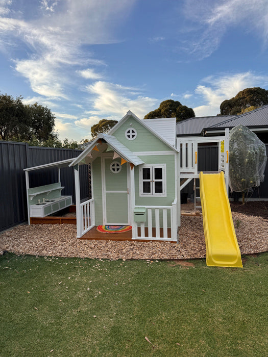 Kidzshack Jolly Shack Cubby House